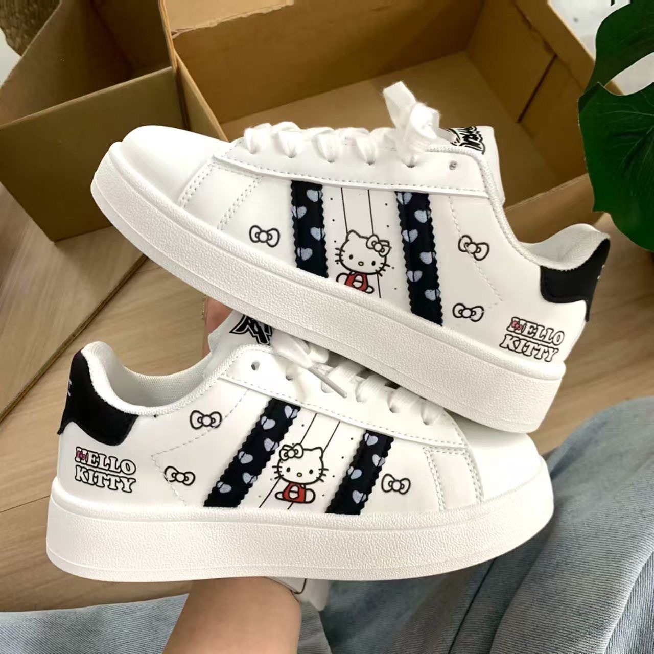 Sneakers Fashion Women - Mode Hello Kitty Casual Board Schoenen