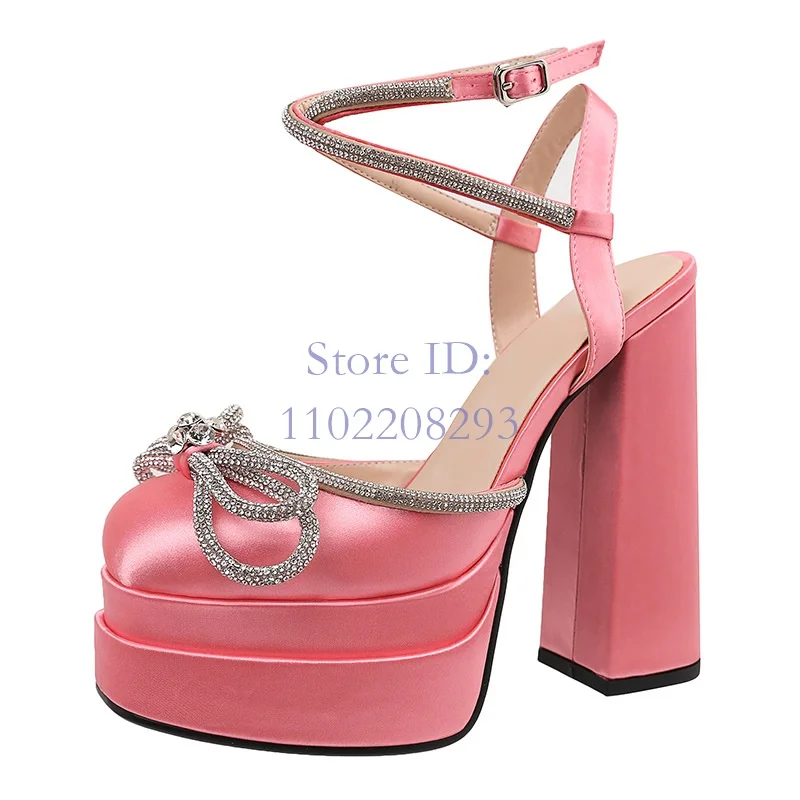 Kristallen vlinderknoop sandal - Women Fashion Show recensie en prijs