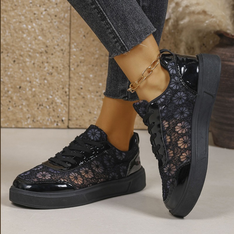 Plus Size Hollow-out Fashion A - Sneakers Fashion Women recensie en prijs