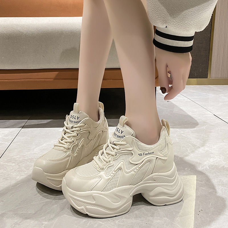 Verhoogde sneakers voor dames  - Sneakers Fashion Women recensie en prijs